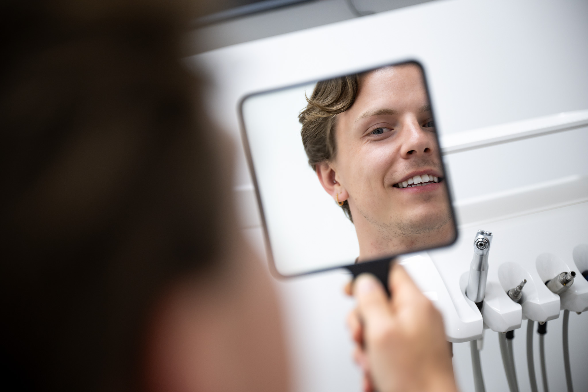 Dental Bonding in Sydney CBD: The Cosmetic Treatment That Flies Under the Radar
